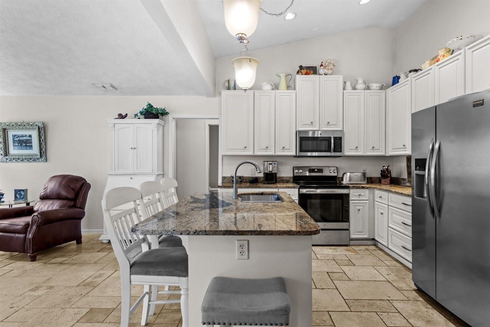 FOREST LAKE 6826 - Residential