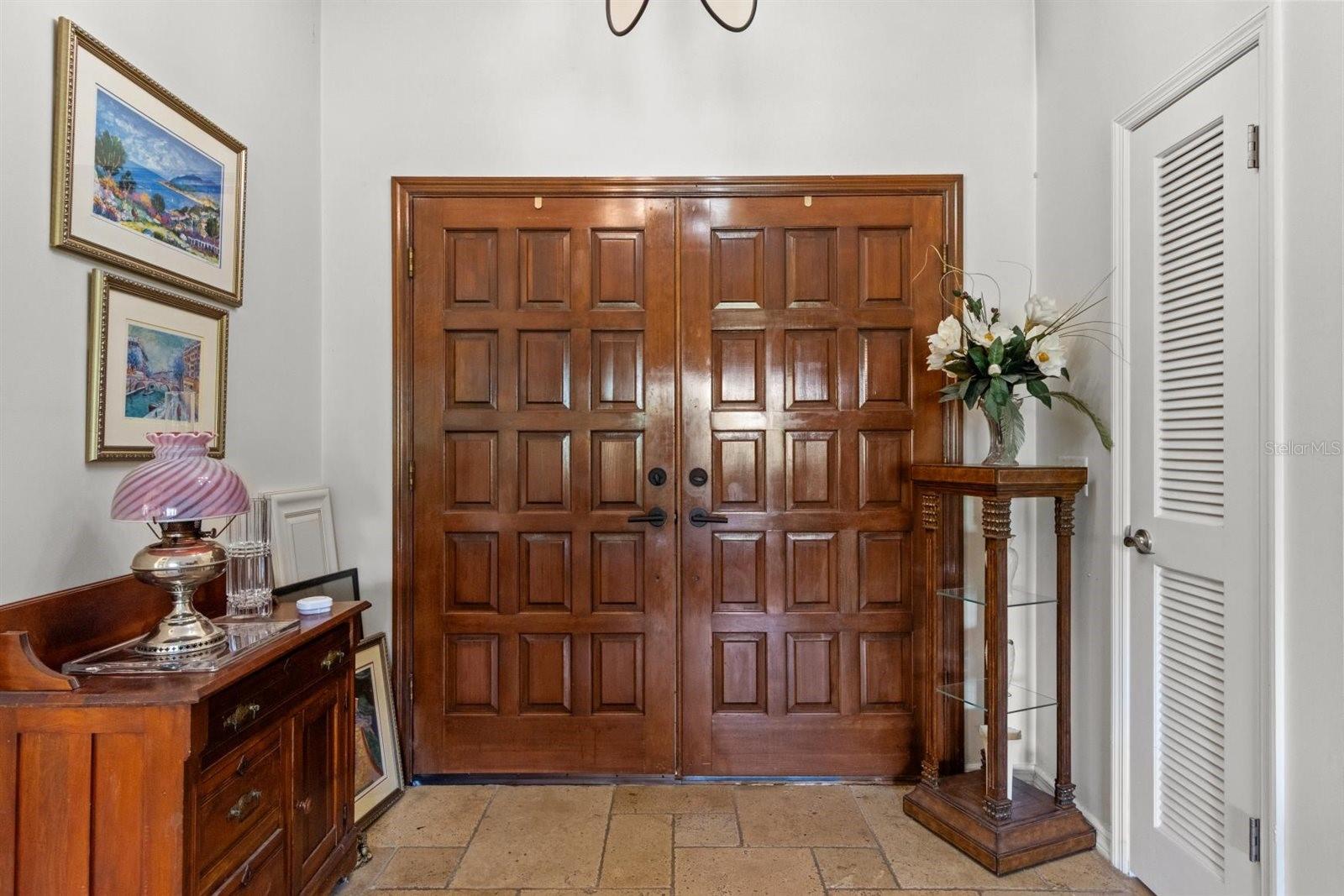 FOREST LAKE 6826 - Residential