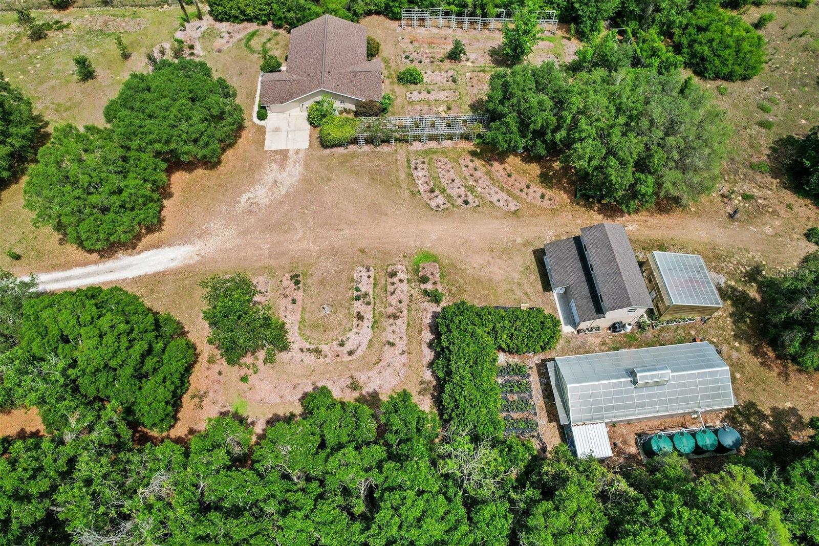 FOREST LAKE 6826 - Residential