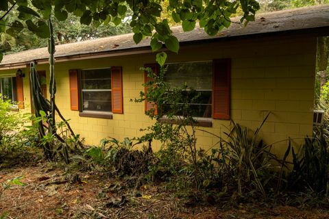 A home in APOPKA