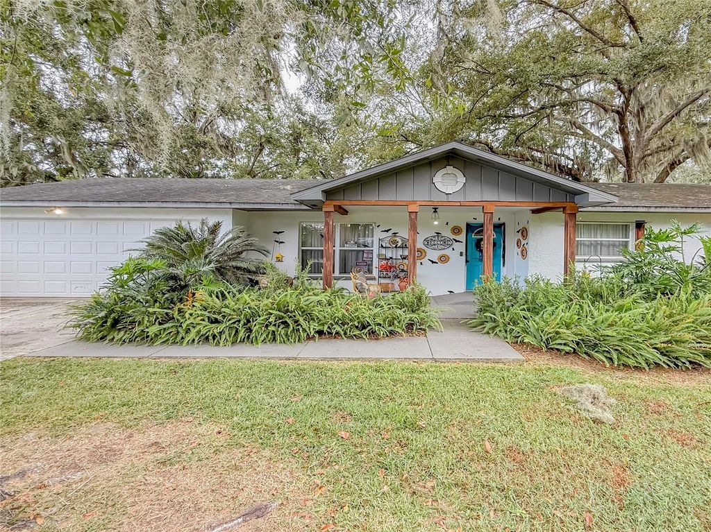 Photo of 1740 Cherry Lane, Lakeland, FL 33811 (MLS # L4956437)