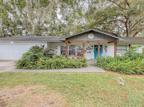 Photo of 1740 Cherry Lane, Lakeland, FL 33811 (MLS # L4956437) Photo of 1740 Cherry Lane, Lakeland, FL 33811 (MLS # L4956437)
