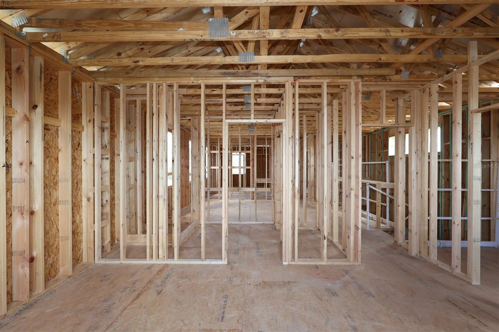 CENTER LAKE ON THE PARK - Residential