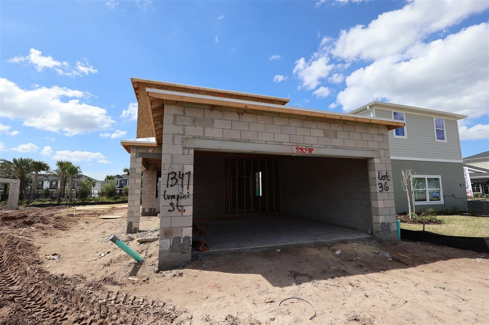 CENTER LAKE ON THE PARK - Residential