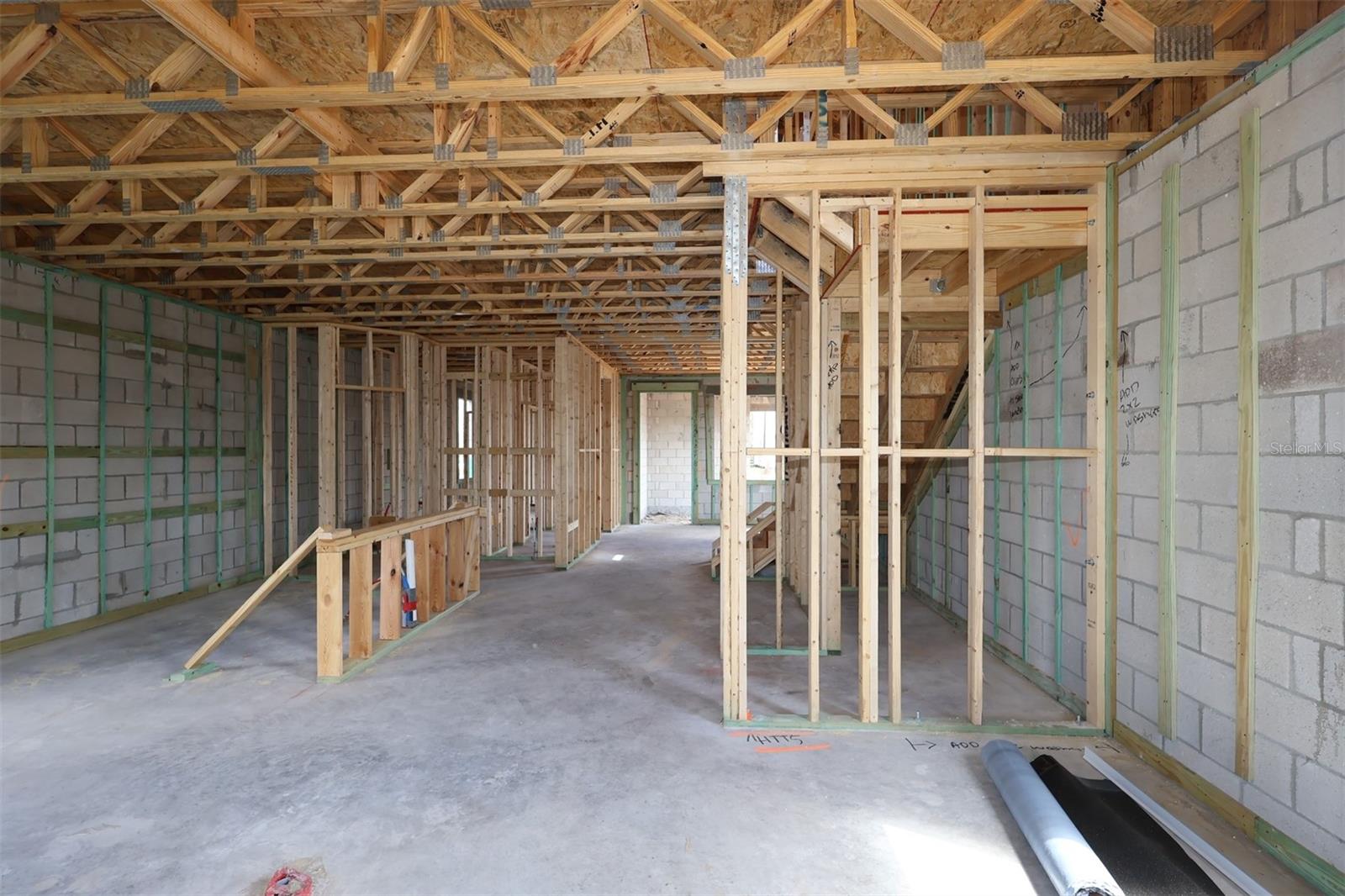 CENTER LAKE ON THE PARK - Residential