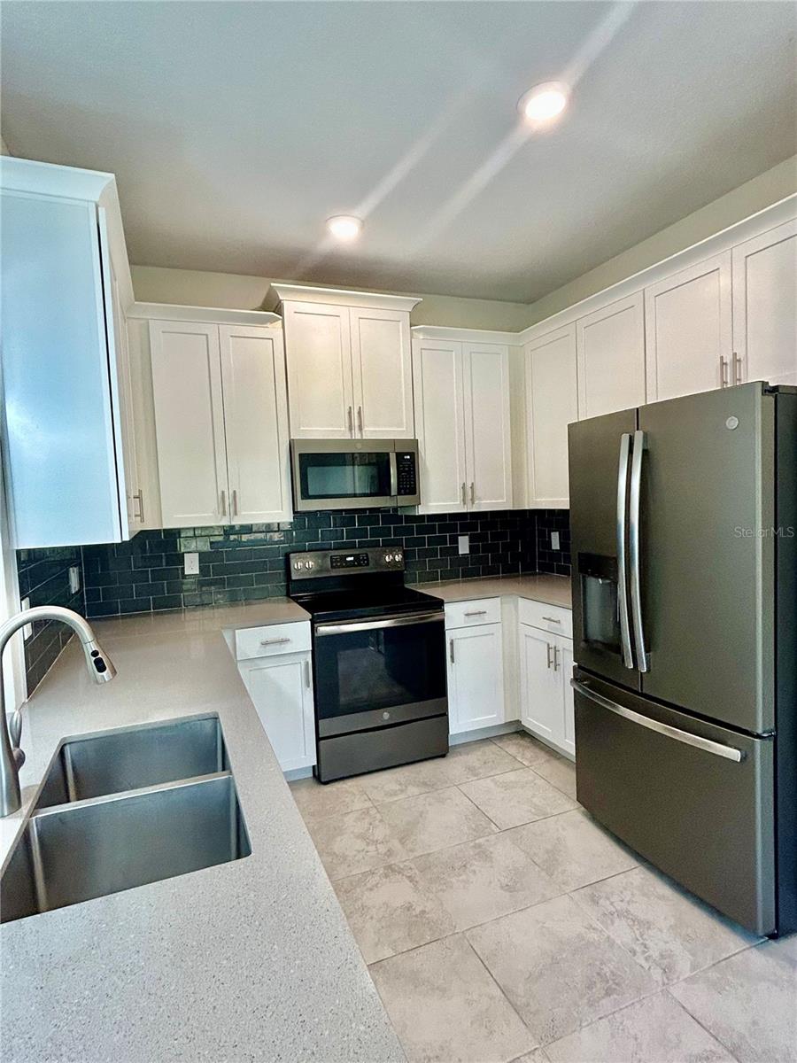 TRAILS/MOSS PARK - Residential Lease