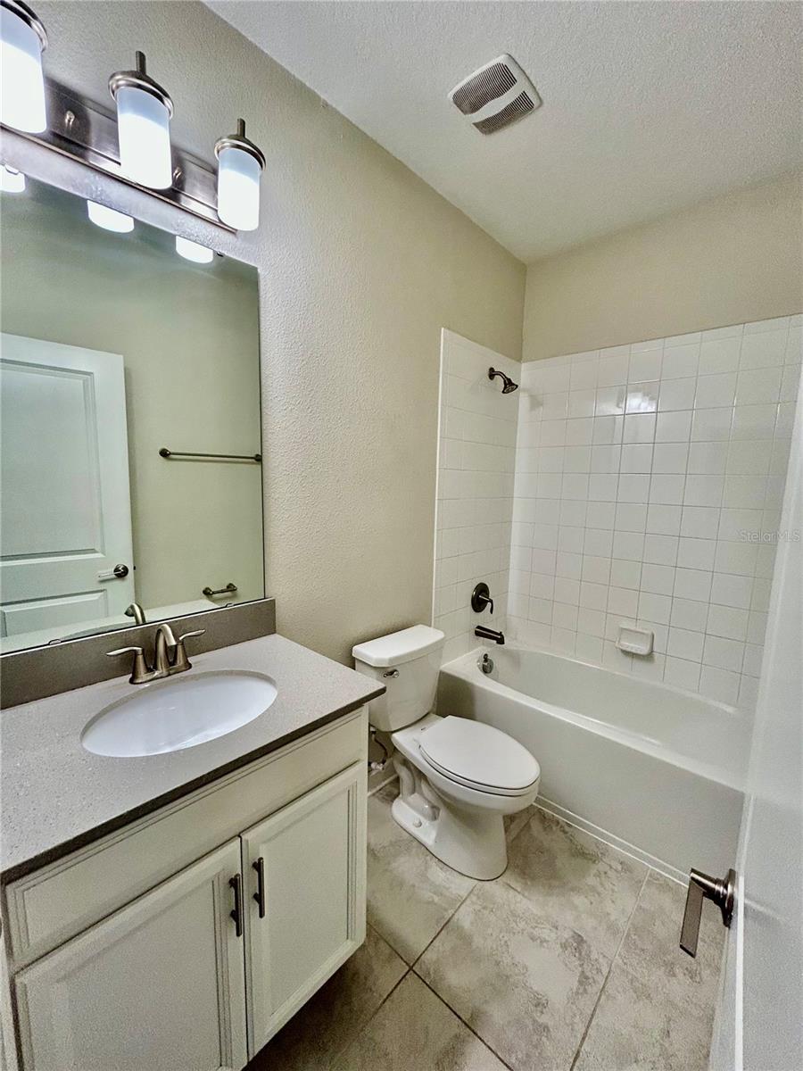 TRAILS/MOSS PARK - Residential Lease