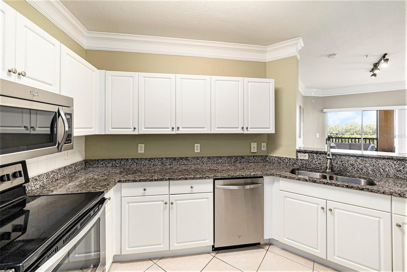 BEACHWALK CONDO - Residential Lease