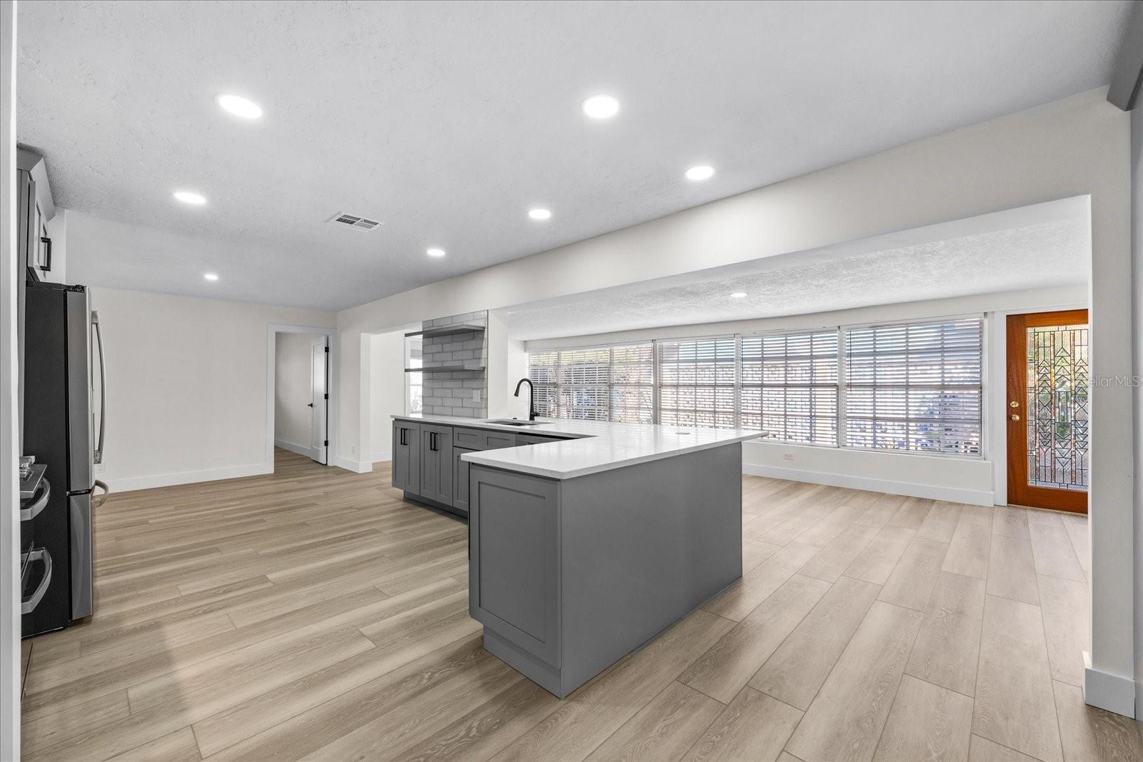 SOUTH CSWY ISLE YACHT CLUB 4TH ADD - Residential