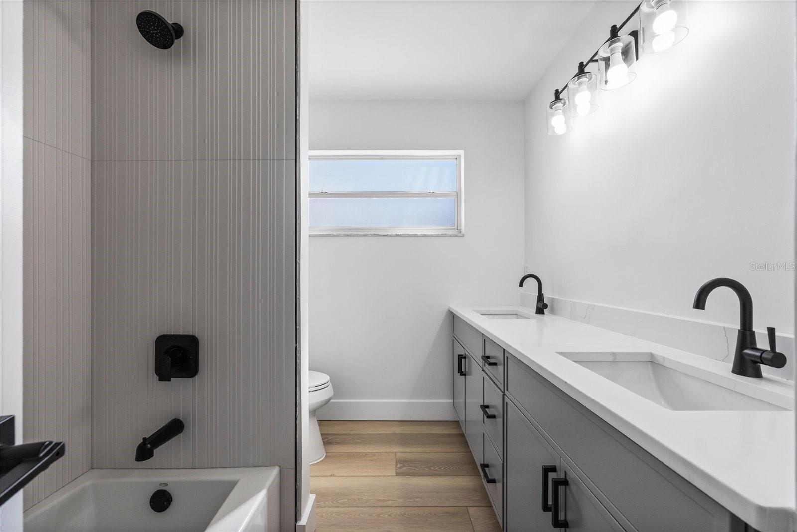 SOUTH CSWY ISLE YACHT CLUB 4TH ADD - Residential