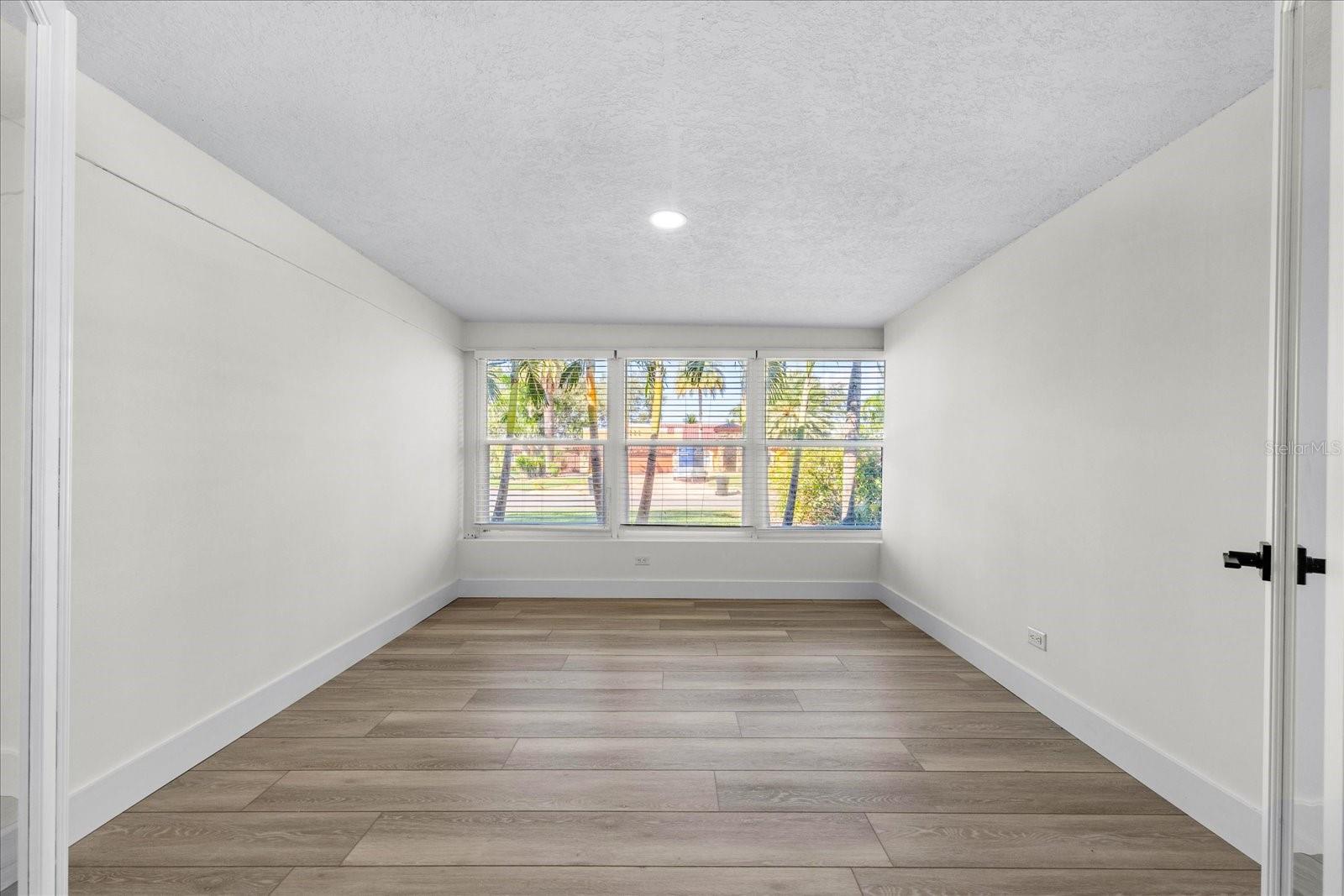 SOUTH CSWY ISLE YACHT CLUB 4TH ADD - Residential