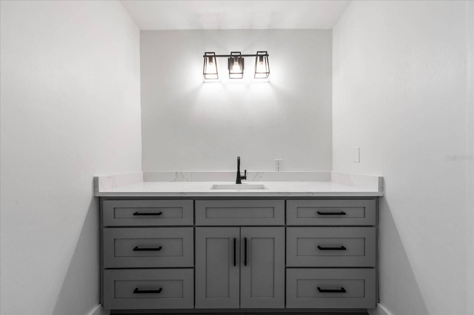 SOUTH CSWY ISLE YACHT CLUB 4TH ADD - Residential