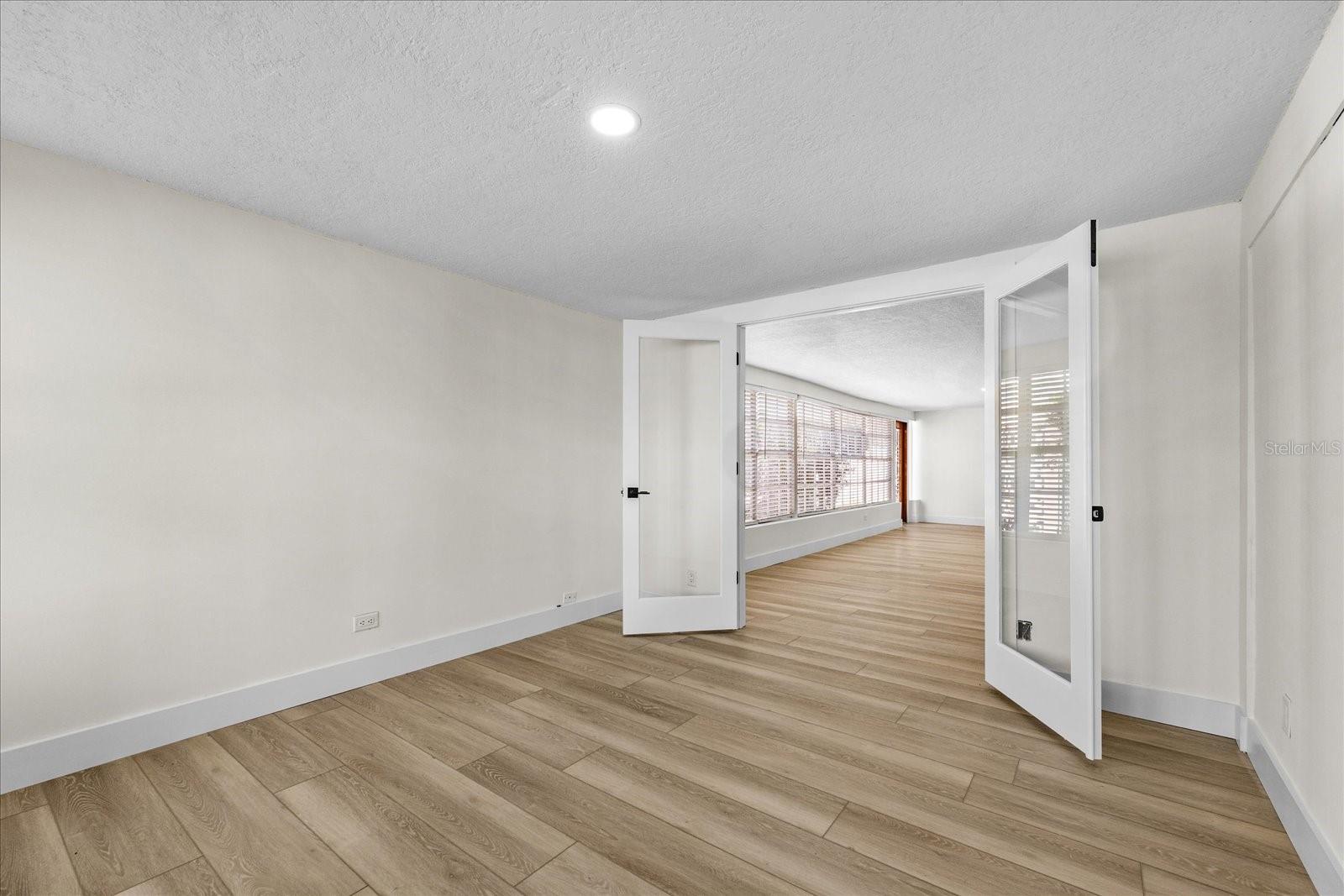 SOUTH CSWY ISLE YACHT CLUB 4TH ADD - Residential