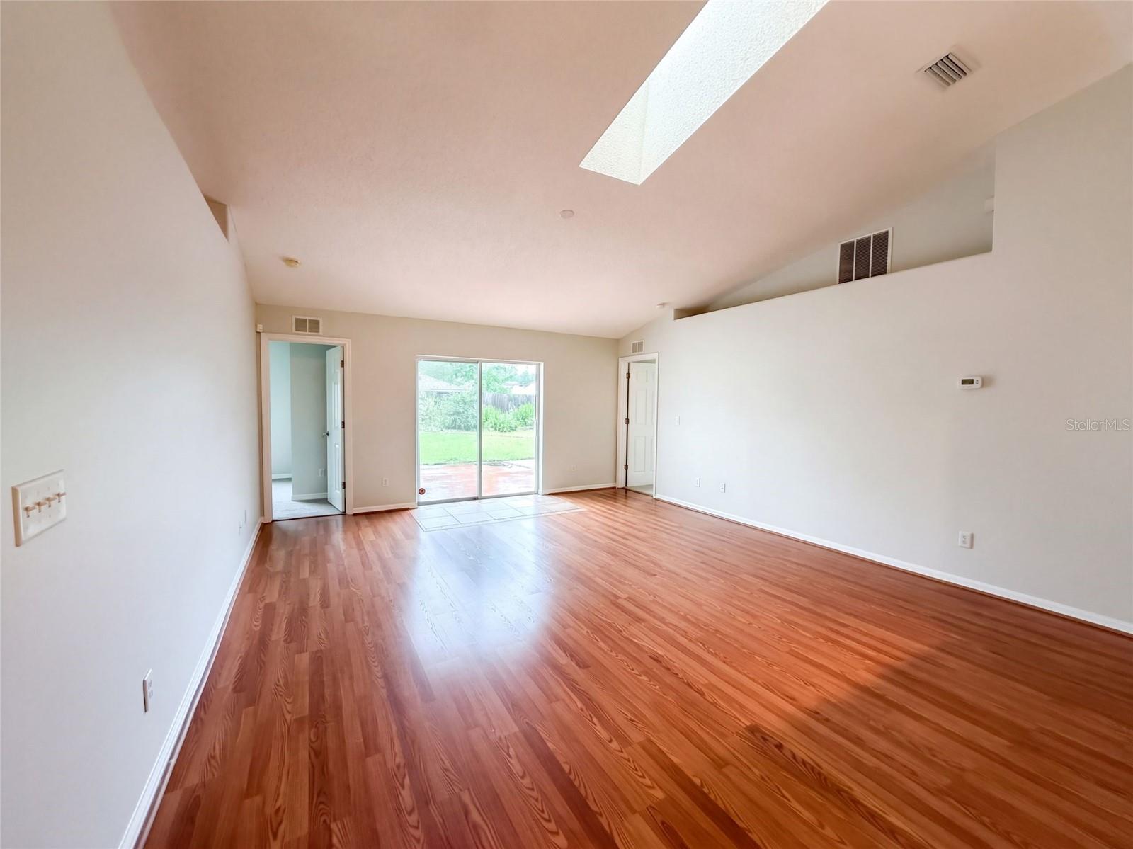 18 ROLLAND LANE