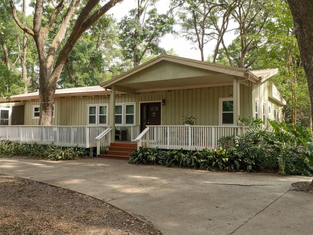 Photo of 5106 SW 177th Street, Archer, FL 32618 (MLS # GC538376)