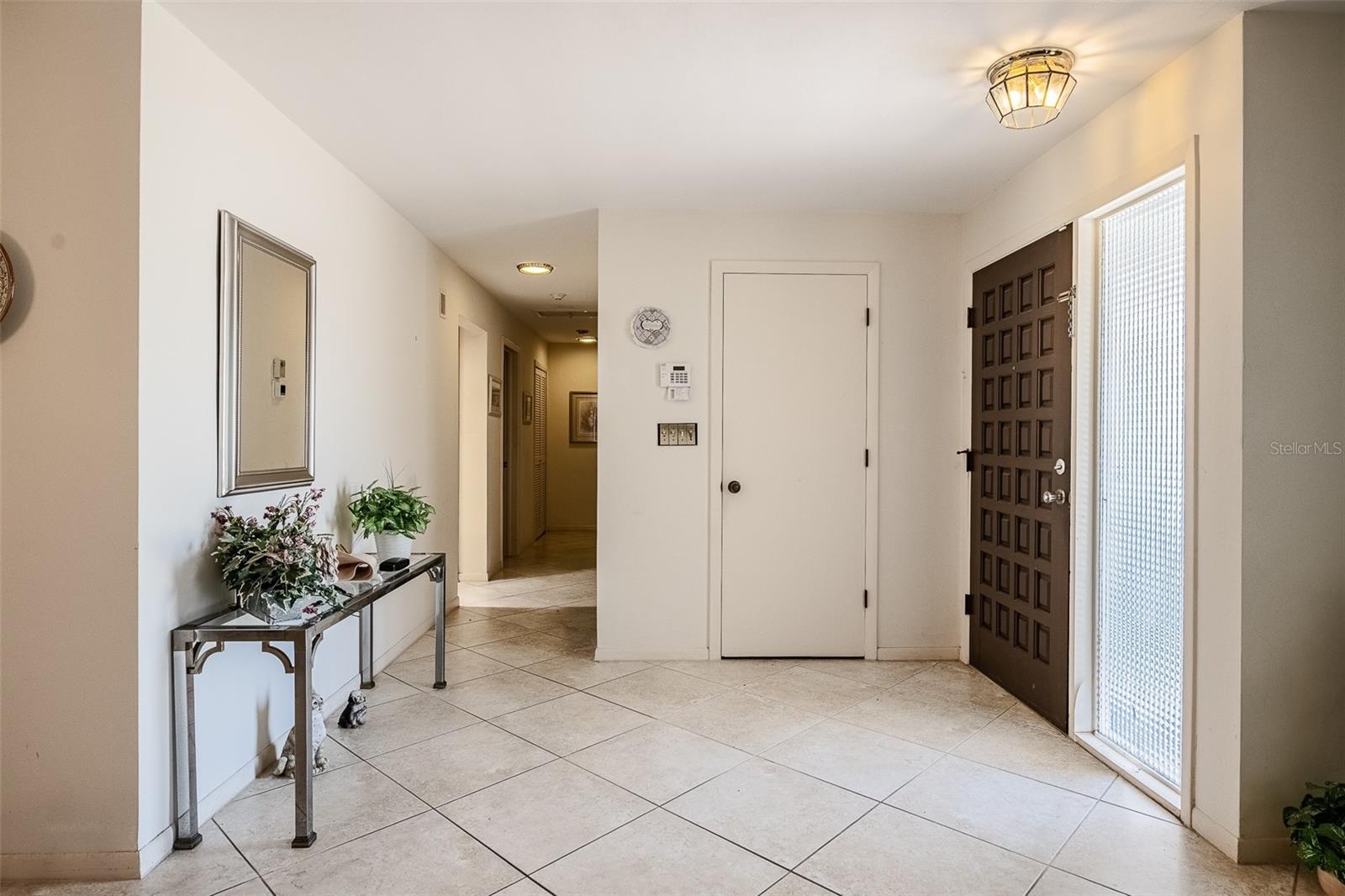 IMPERIAL POINT - Residential