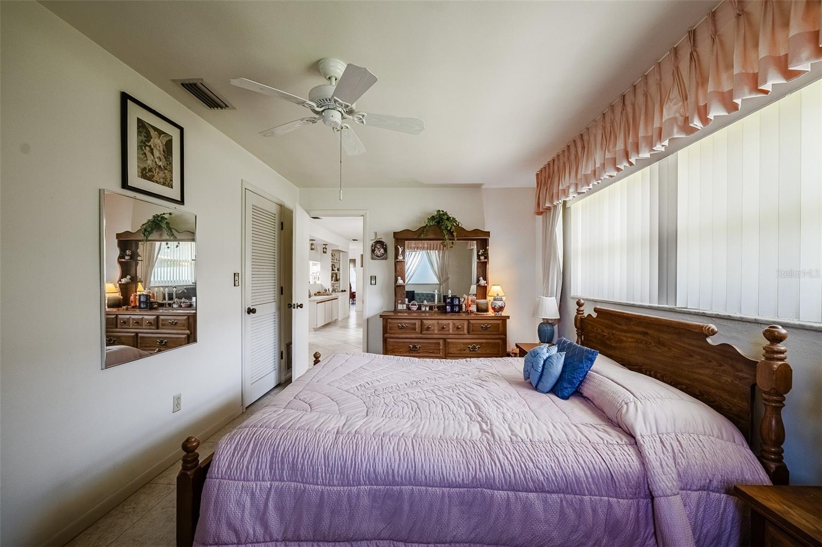 IMPERIAL POINT - Residential