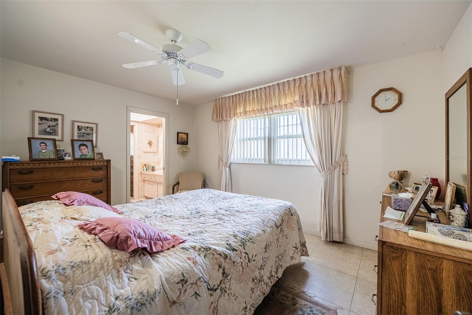 IMPERIAL POINT - Residential