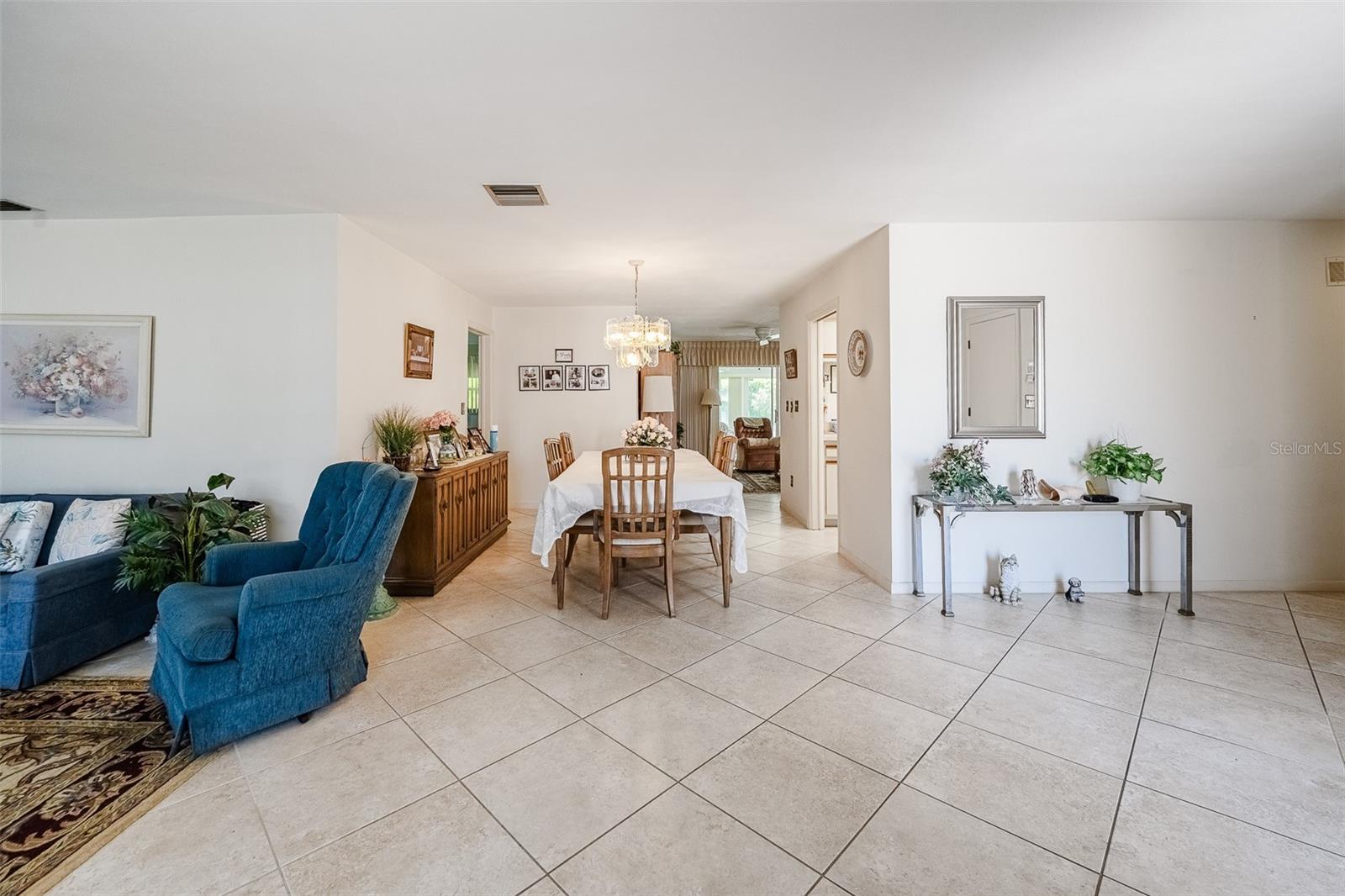 IMPERIAL POINT - Residential