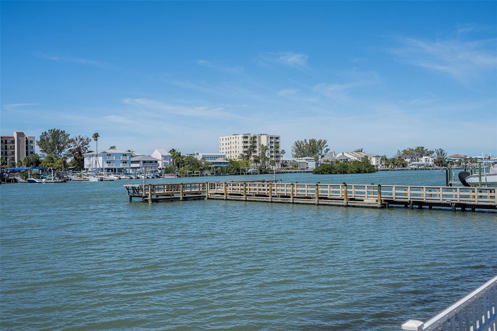 IMPERIAL POINT - Residential