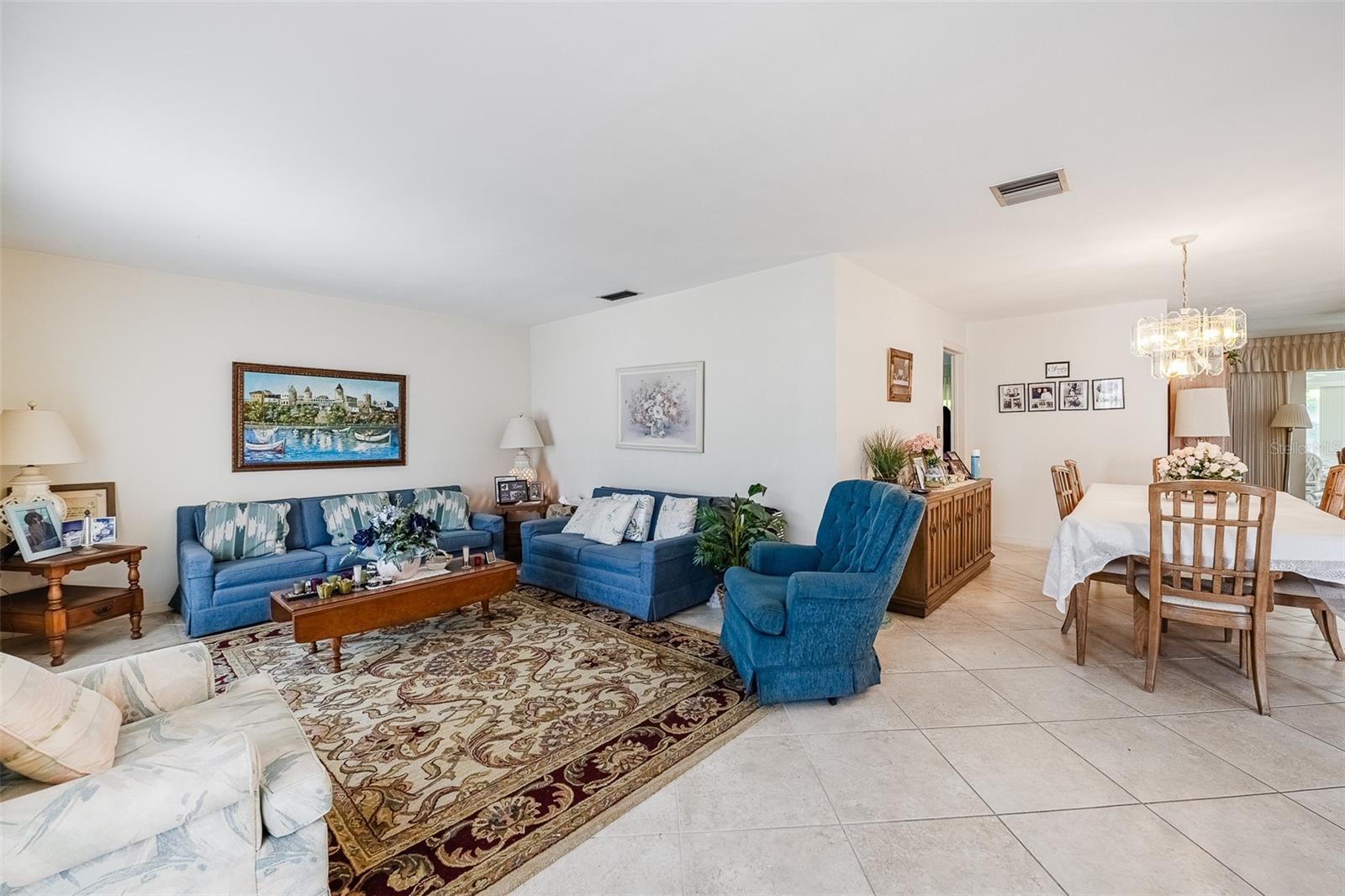 IMPERIAL POINT - Residential