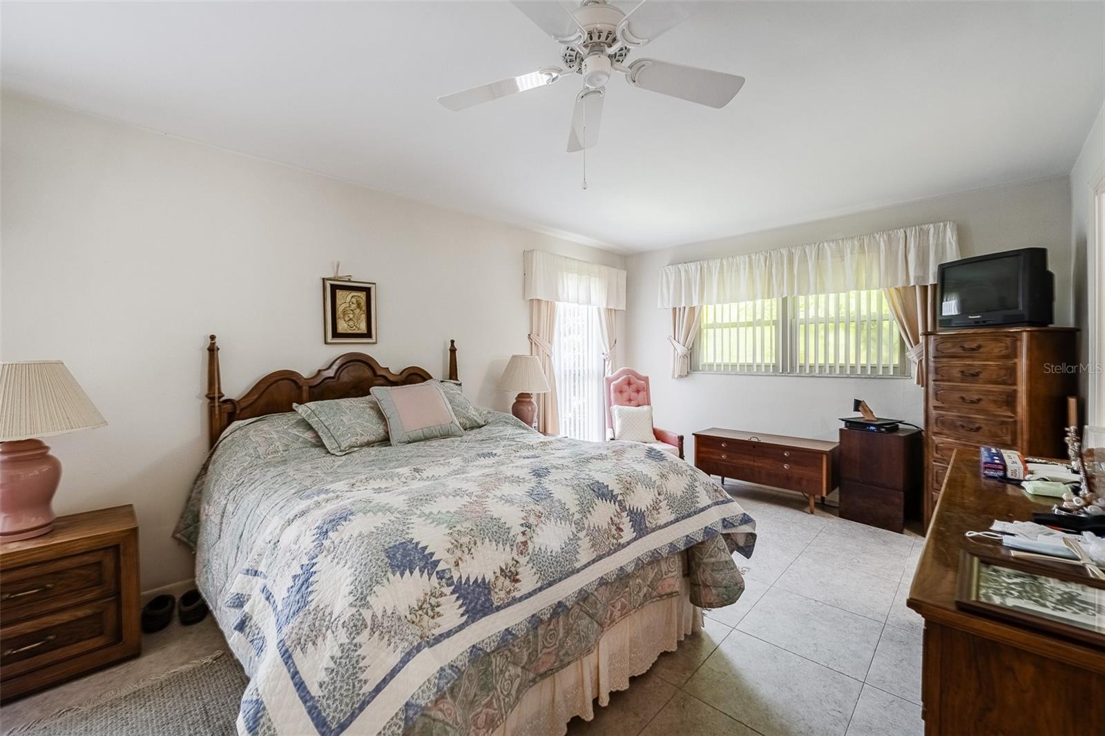 IMPERIAL POINT - Residential