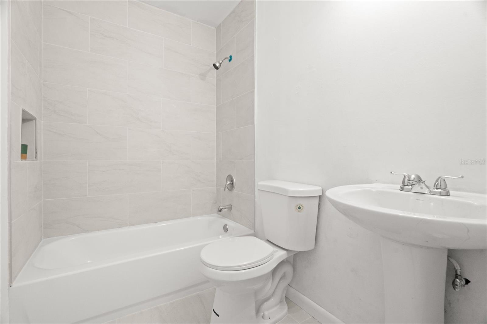 FOUNTAIN SQUARE CONDO - Residential