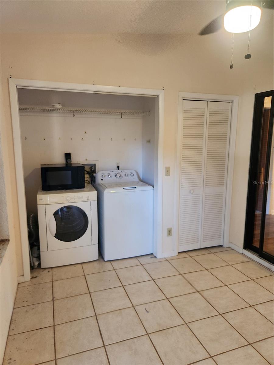 FOREST LAKE VILLAS CONDO - Residential Lease