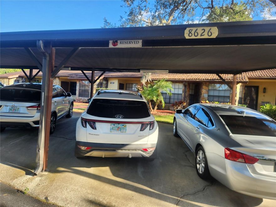 2 bedrooms, split plan . 2 full baths. Front porch, w/ small storage area. End of cul de sac.  Kitchen with eating area.  Combo  living & dining room. Screen room overlooks the treed backyard. Plenty of closet space. Washer and dryer. Immediate occupancy. WELL KEPT AREA. LITTLE TRAFFIC GOING BY. POOL & CLUBHOUSE.