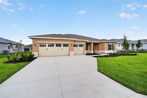 Tiny photo for 10376 SW 107th Avenue, Ocala, FL 34481 (MLS # OM734769)
