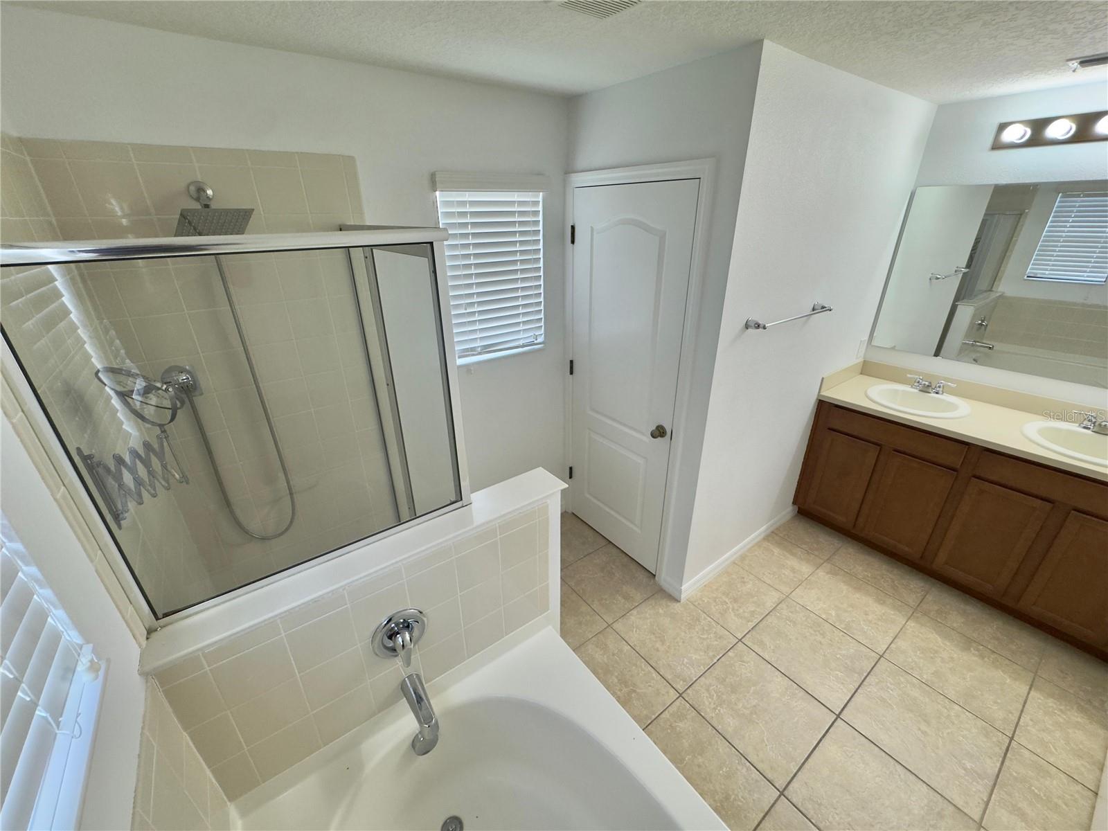VILLAGES/WESMERE PH 3 - Residential Lease