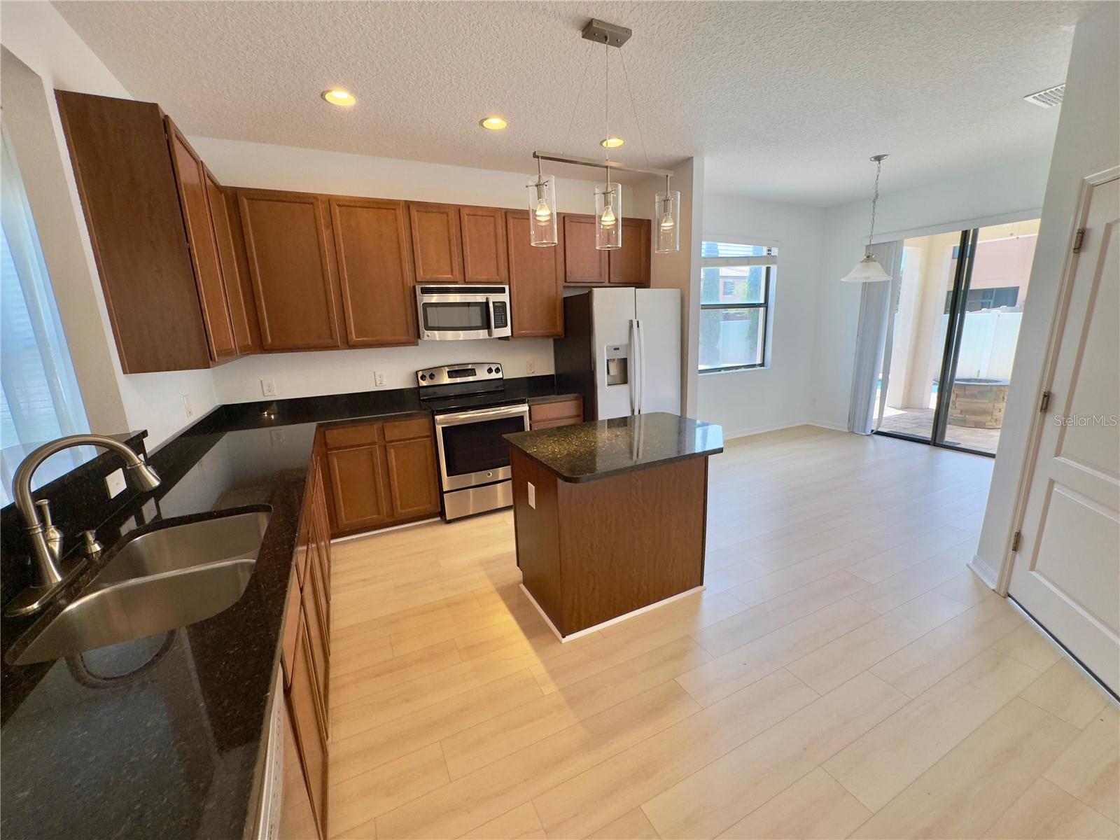 VILLAGES/WESMERE PH 3 - Residential Lease