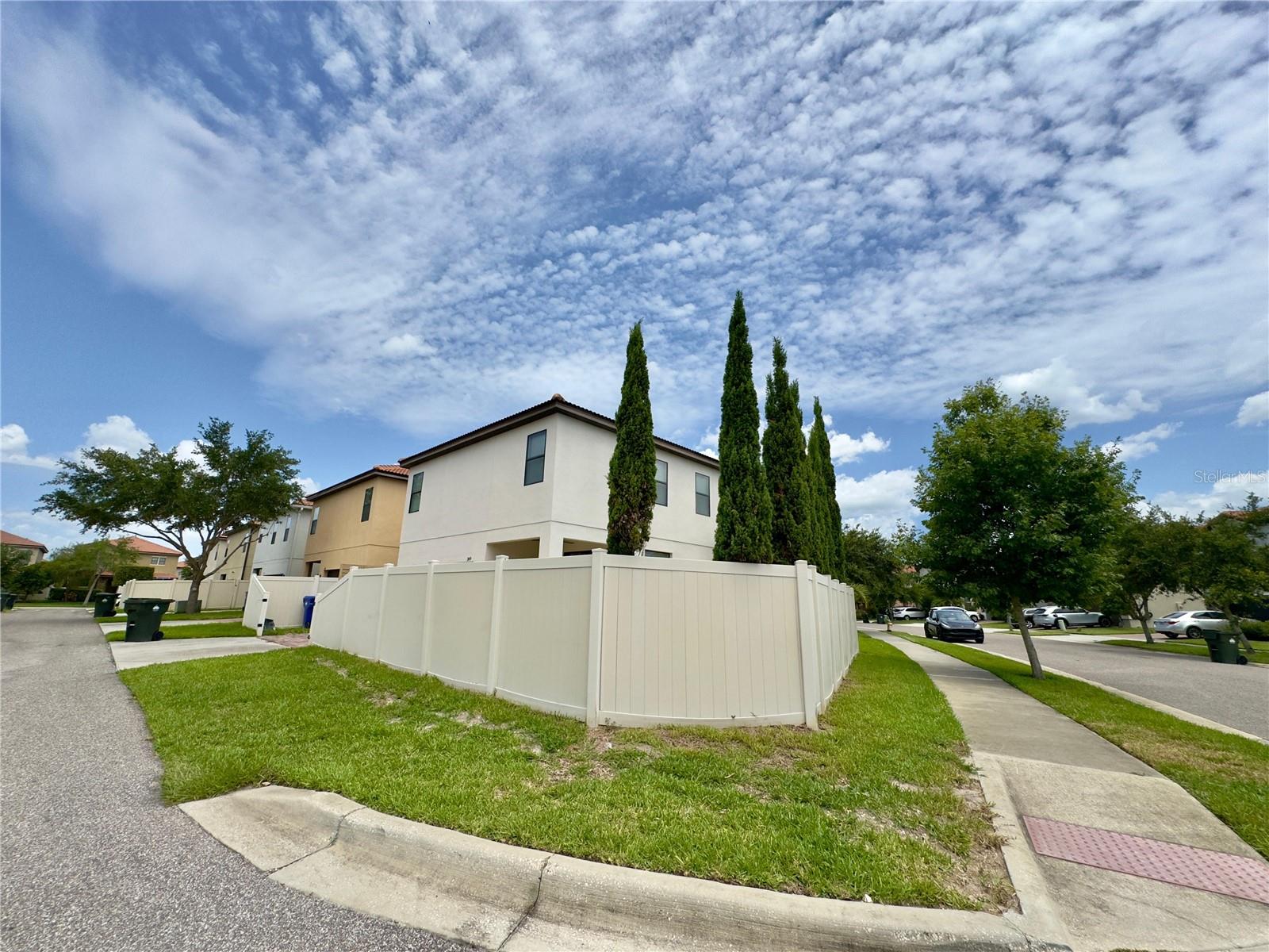VILLAGES/WESMERE PH 3 - Residential Lease