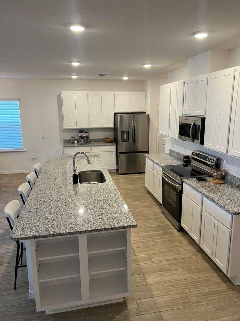 AVALON WOODS PH 2 PB 39 PG 35 - Residential