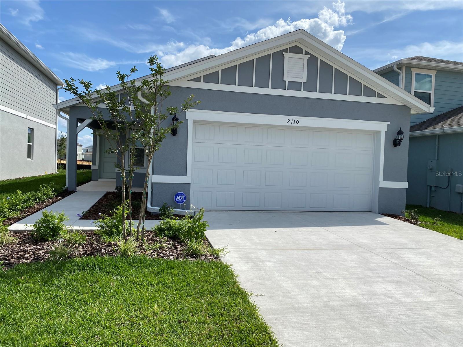 Welcome to this beautiful 4-bedroom, 2-bath single-family home located in the desirable Belle Haven community. This modern residence features an open-concept layout with a spacious kitchen that seamlessly connects to the dining and living areas. The kitchen is equipped with sleek cabinetry, quartz countertops, a stylish tile backsplash, and stainless-steel appliances. A washer, dryer, and window blinds are also included for your convenience.
The primary suite offers a generous walk-in closet and a private bathroom with a dual-sink quartz vanity. Three additional bedrooms, a full bathroom, and a separate laundry room are thoughtfully situated on the opposite side of the home for added privacy. Step outside to enjoy a covered lanai, perfect for relaxing or entertaining, all complemented by professional landscaping.
Community amenities include a swimming pool with cabana, open green spaces, and a playground. Ideally located near Hwy-27, I-4, SR-429, Disney, and Posner Park’s shopping, dining, and entertainment. High-speed Spectrum internet and cable TV are included in the rent. Don’t miss the chance to make this your next home—schedule a showing today!