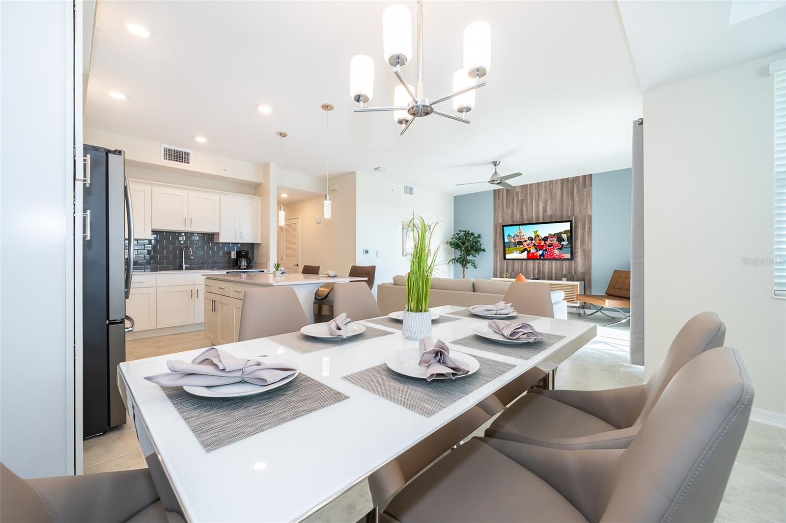 THE TERRACES AT STOREY LAKE CONDO 3 PH 10 - Residential Lease