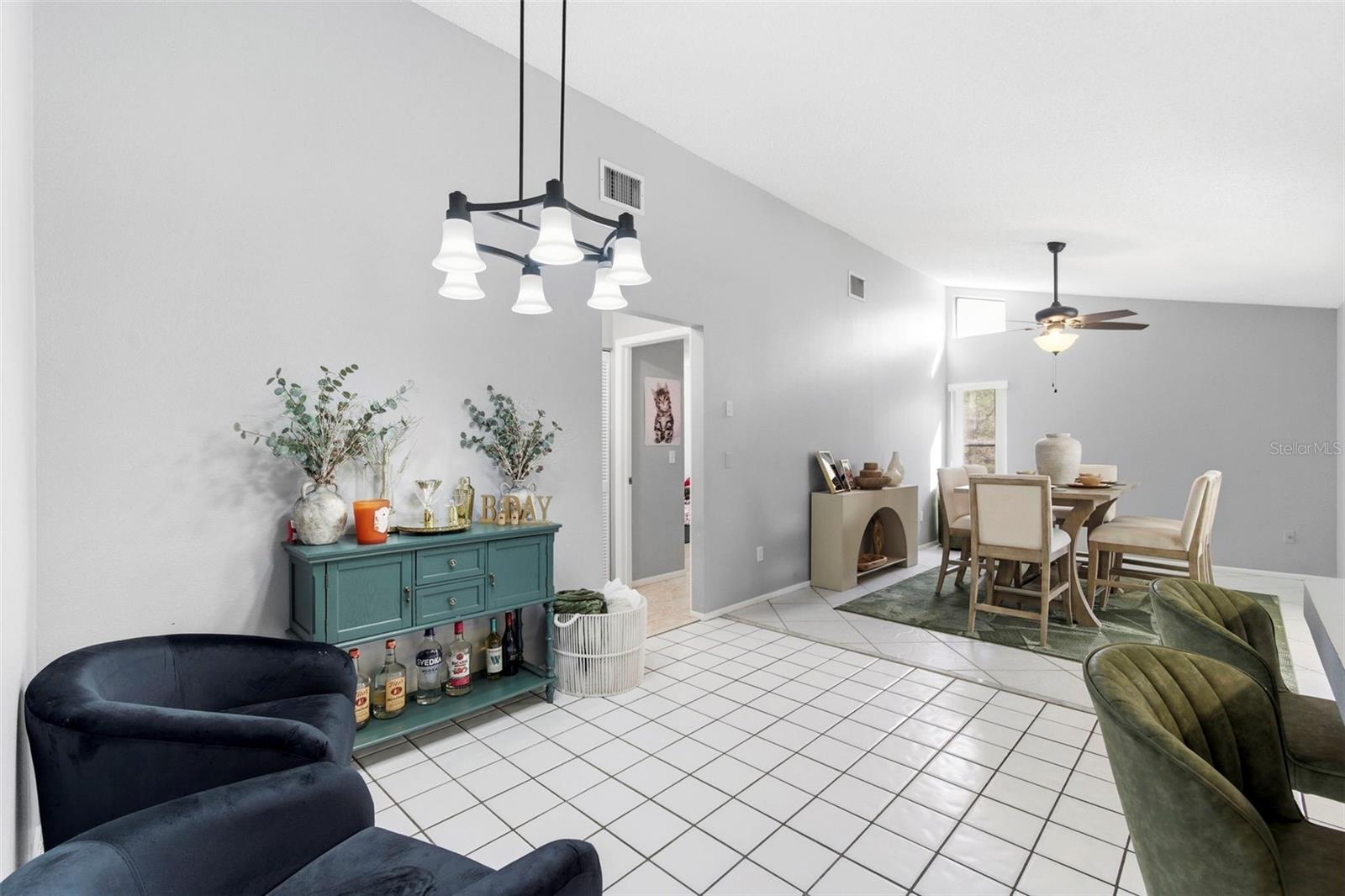 FAIRWAY OAKS - Residential Lease