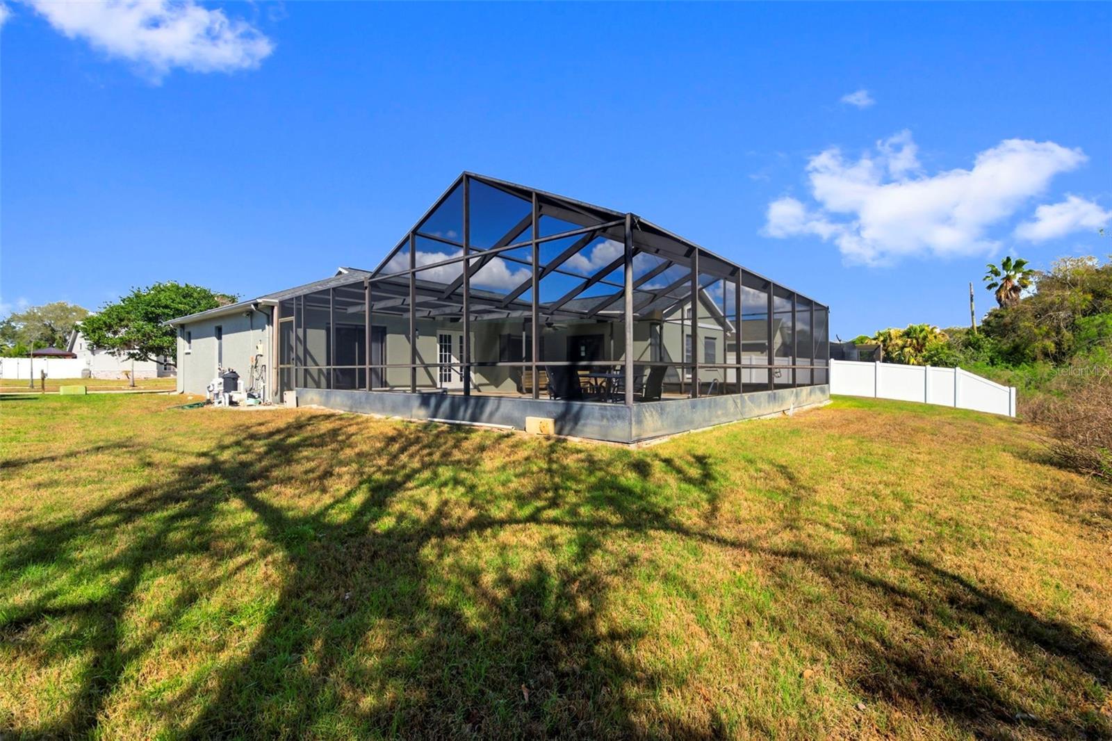 FAIRWAY OAKS - Residential Lease