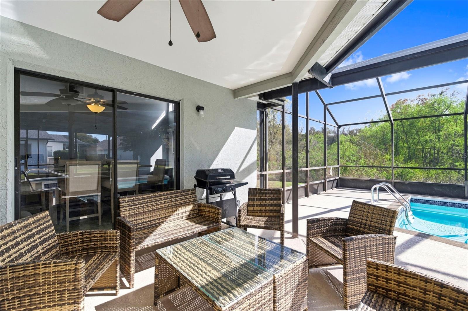 FAIRWAY OAKS - Residential Lease