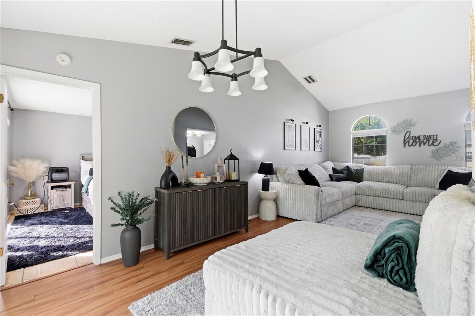 FAIRWAY OAKS - Residential Lease