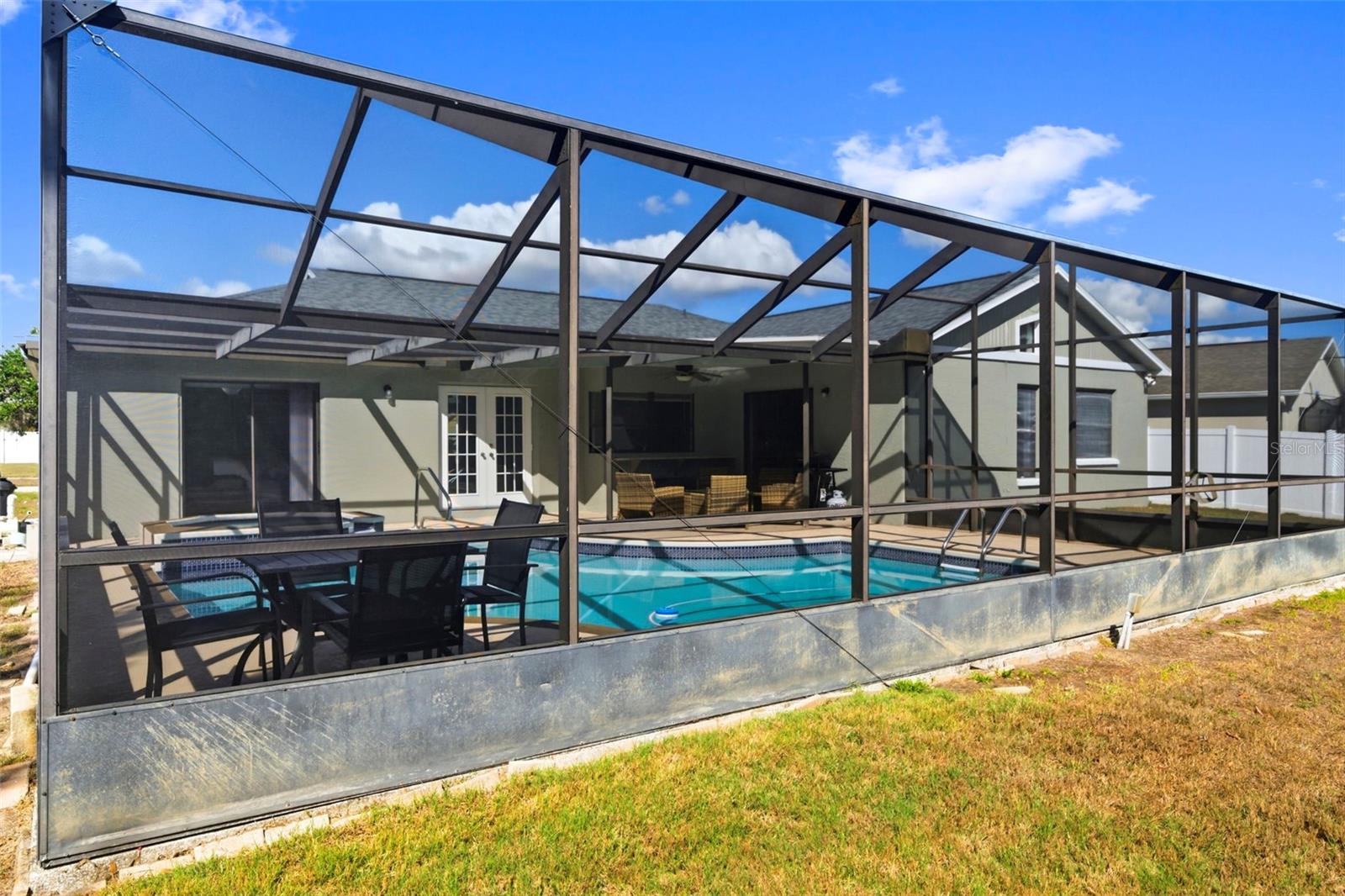 FAIRWAY OAKS - Residential Lease