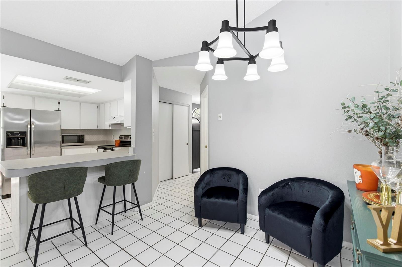 FAIRWAY OAKS - Residential Lease