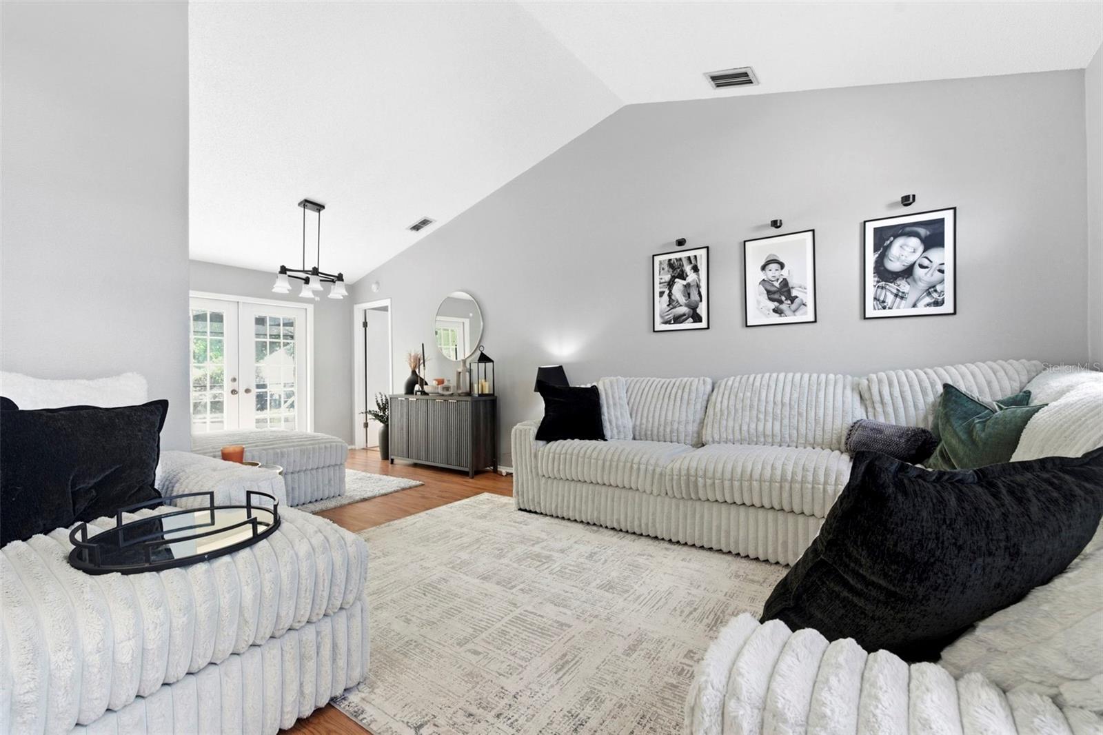 FAIRWAY OAKS - Residential Lease