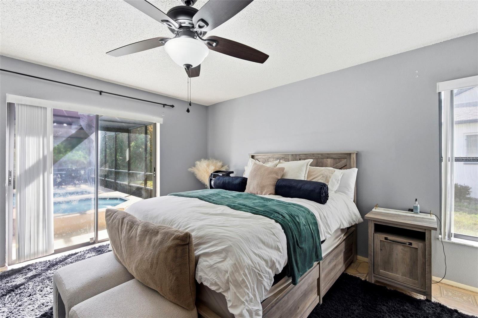 FAIRWAY OAKS - Residential Lease