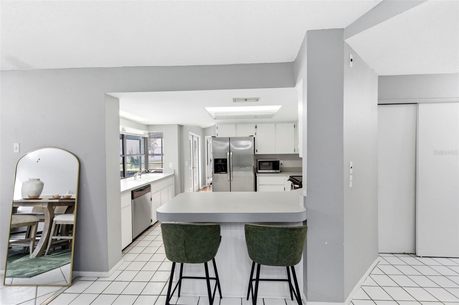 FAIRWAY OAKS - Residential Lease