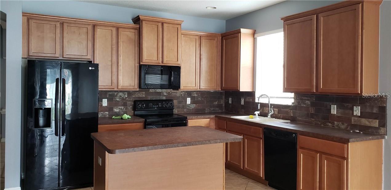 KINGSWAY PH 01 - Residential Lease