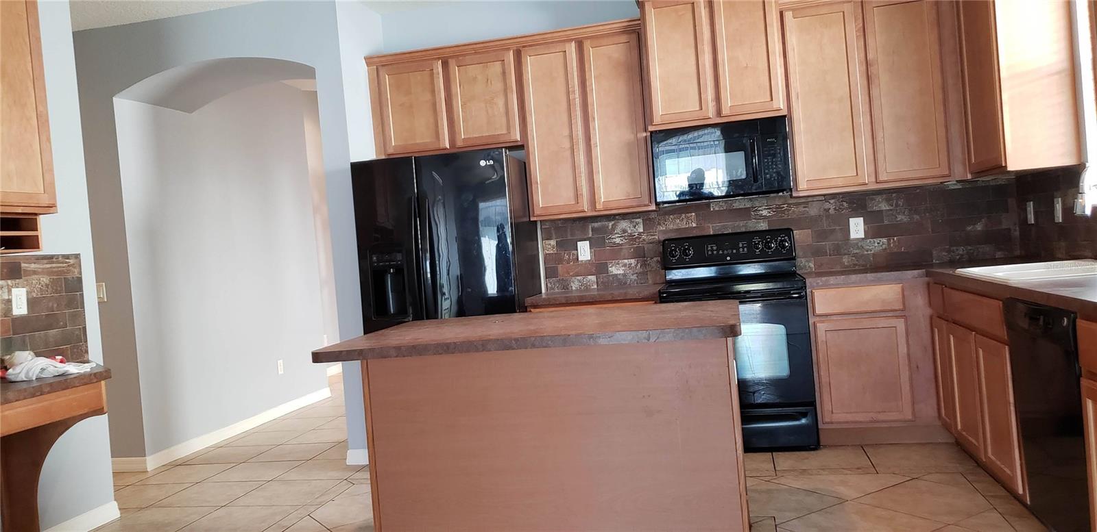 KINGSWAY PH 01 - Residential Lease