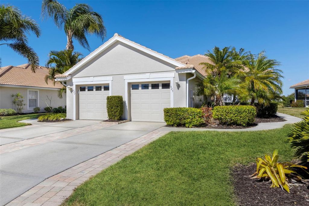 Photo of 625 Back Nine Drive, Venice, FL 34285 (MLS # N6142333)