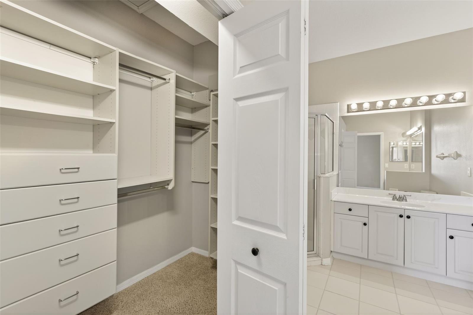 PELICAN POINTE GOLF & COUNTRY CLUB - Residential