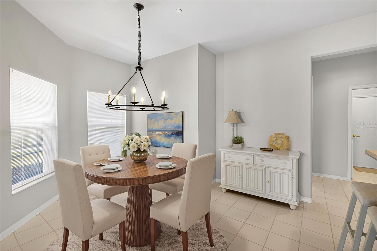 PELICAN POINTE GOLF & COUNTRY CLUB - Residential